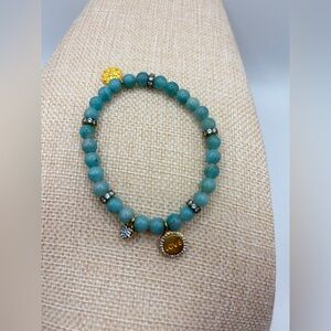 New never worn Frieda Rothman stretch  Beaded Bracelet Love